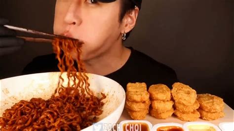 ASMR MUKBANG BLACK BEAN FIRE NOODLES & CHICKEN .